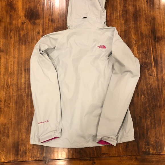 The North Face Gray and Pink Women's Jacket - Picture 3 of 7